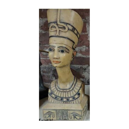 Nefertiti Statue